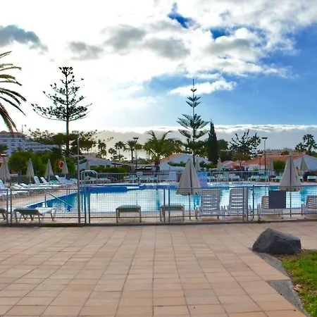 Дом отдыха En *