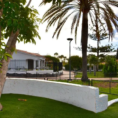 Bungalow En Holiday home